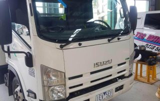 Windscreen repairs & replacement Hallam